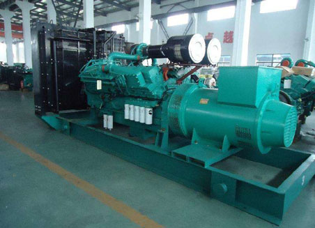 西平800kw康明斯柴油发电机组图片 西平800kw康明斯柴油发电机组图片